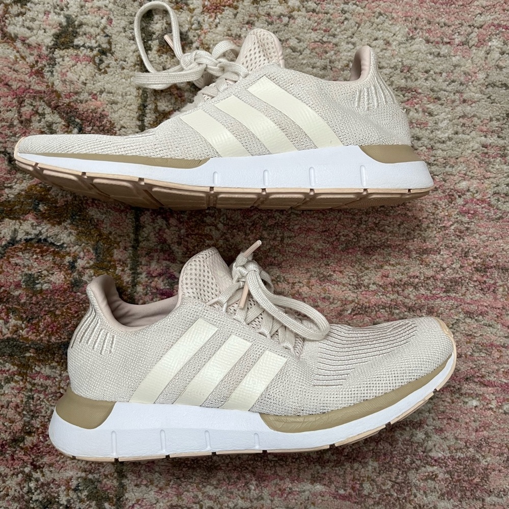 Adidas Tennis Shoes